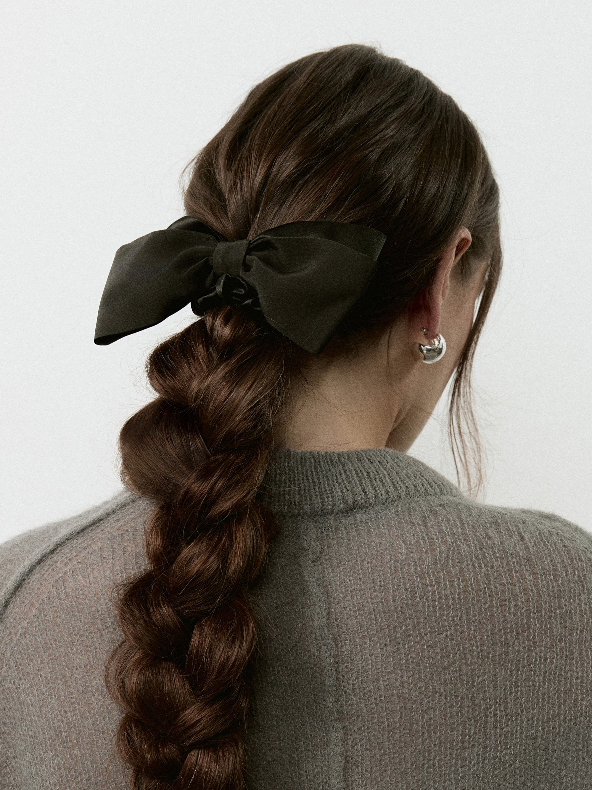 Hair bow scrunchie in Black - on-model, zoom - CONTOUROSE