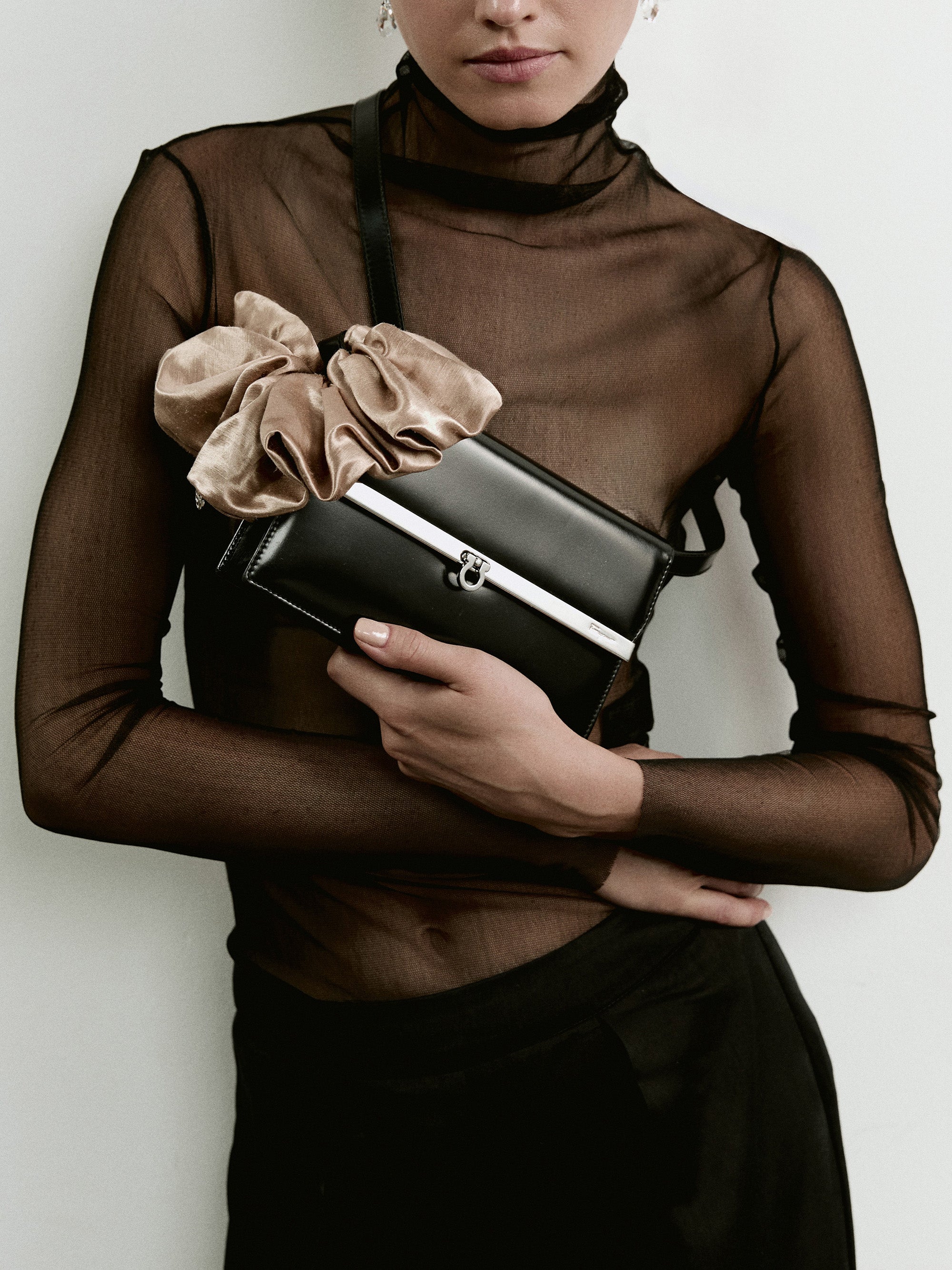 Oversized hemp scrunchie in Beige - on-model, on-bag, front view - CONTOUROSE