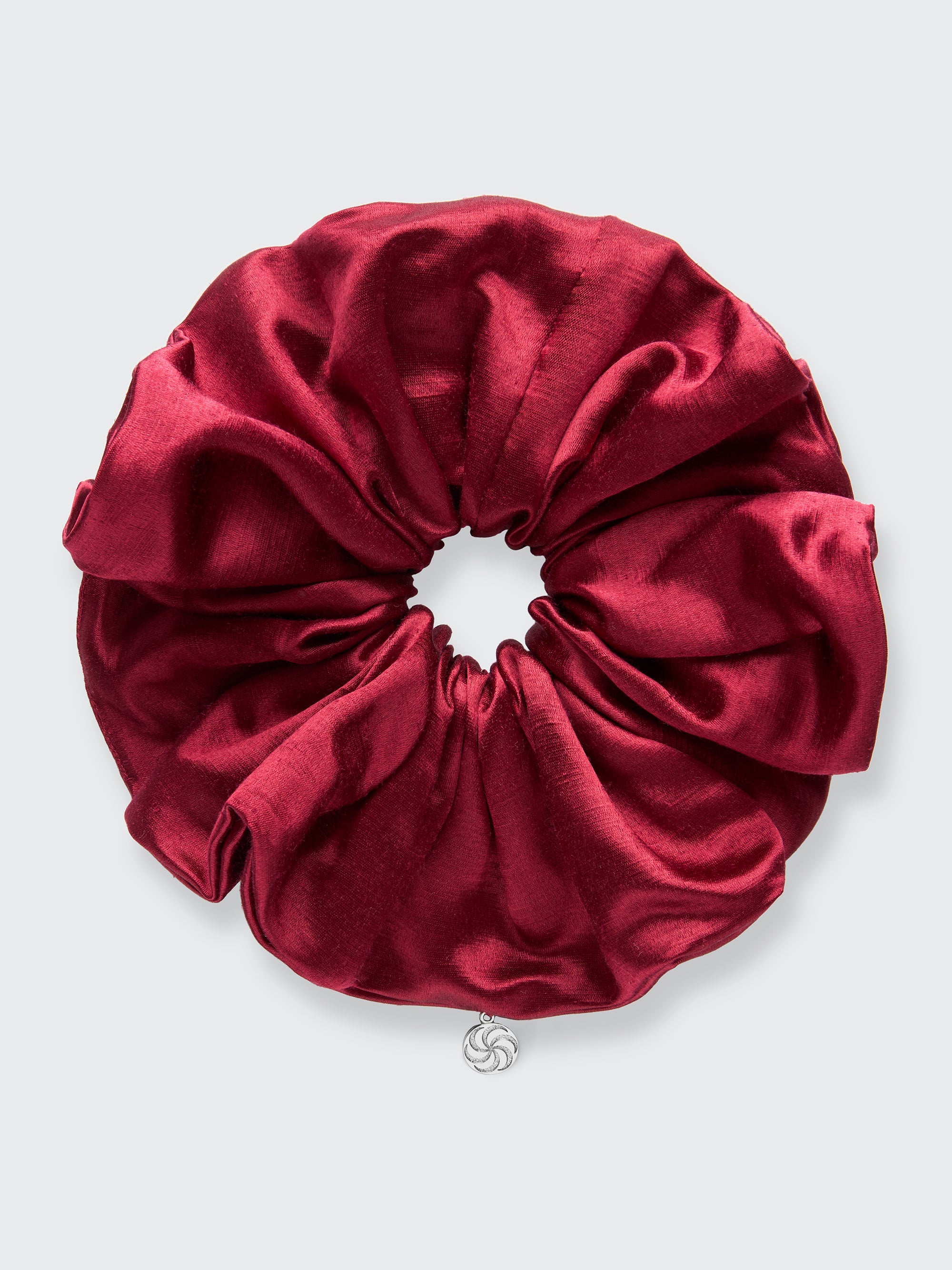 Oversized hemp scrunchie in Cherry Red - packshot - CONTOUROSE