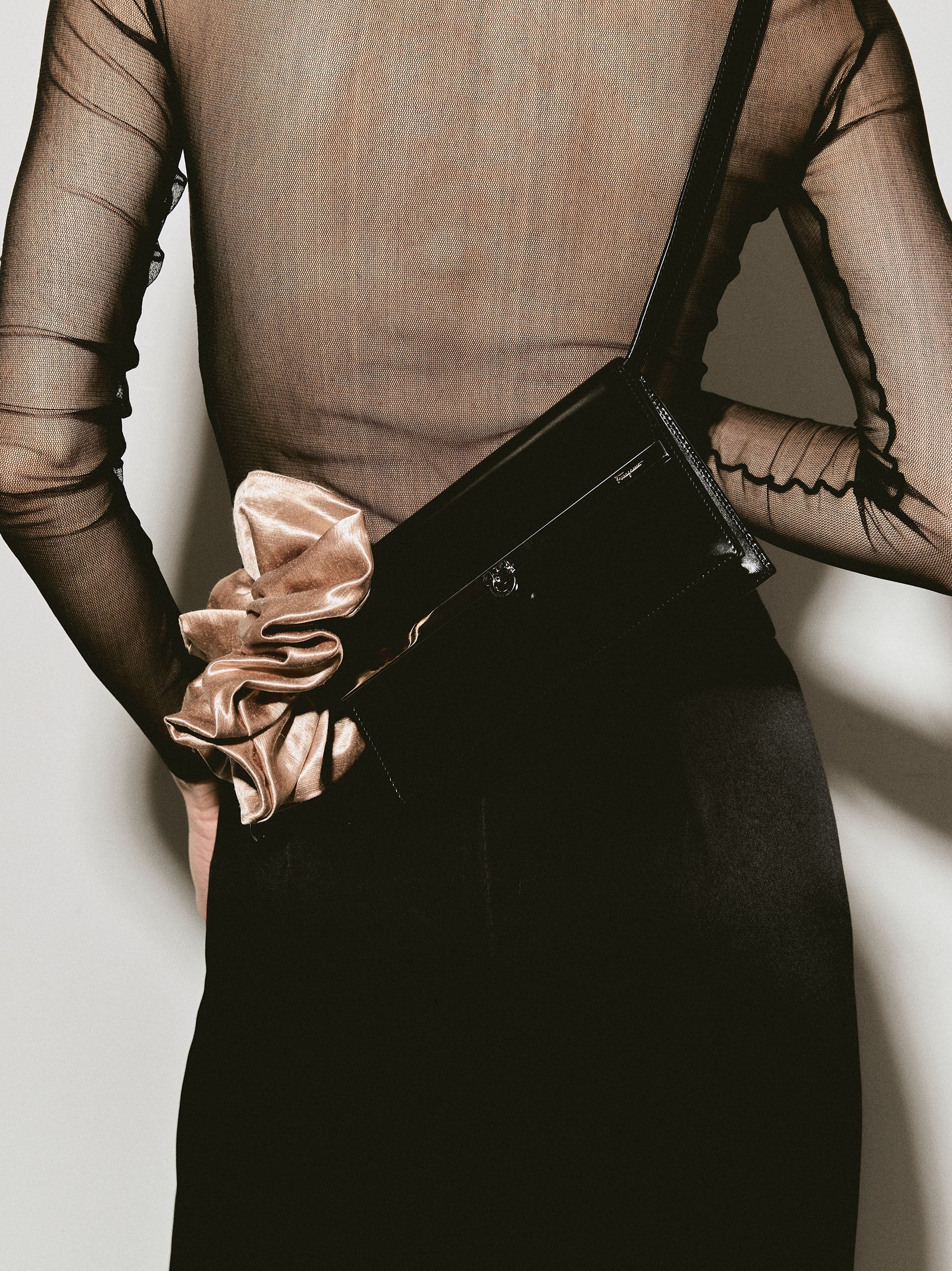 Oversized hemp scrunchie in Beige - on-model, back view - CONTOUROSE