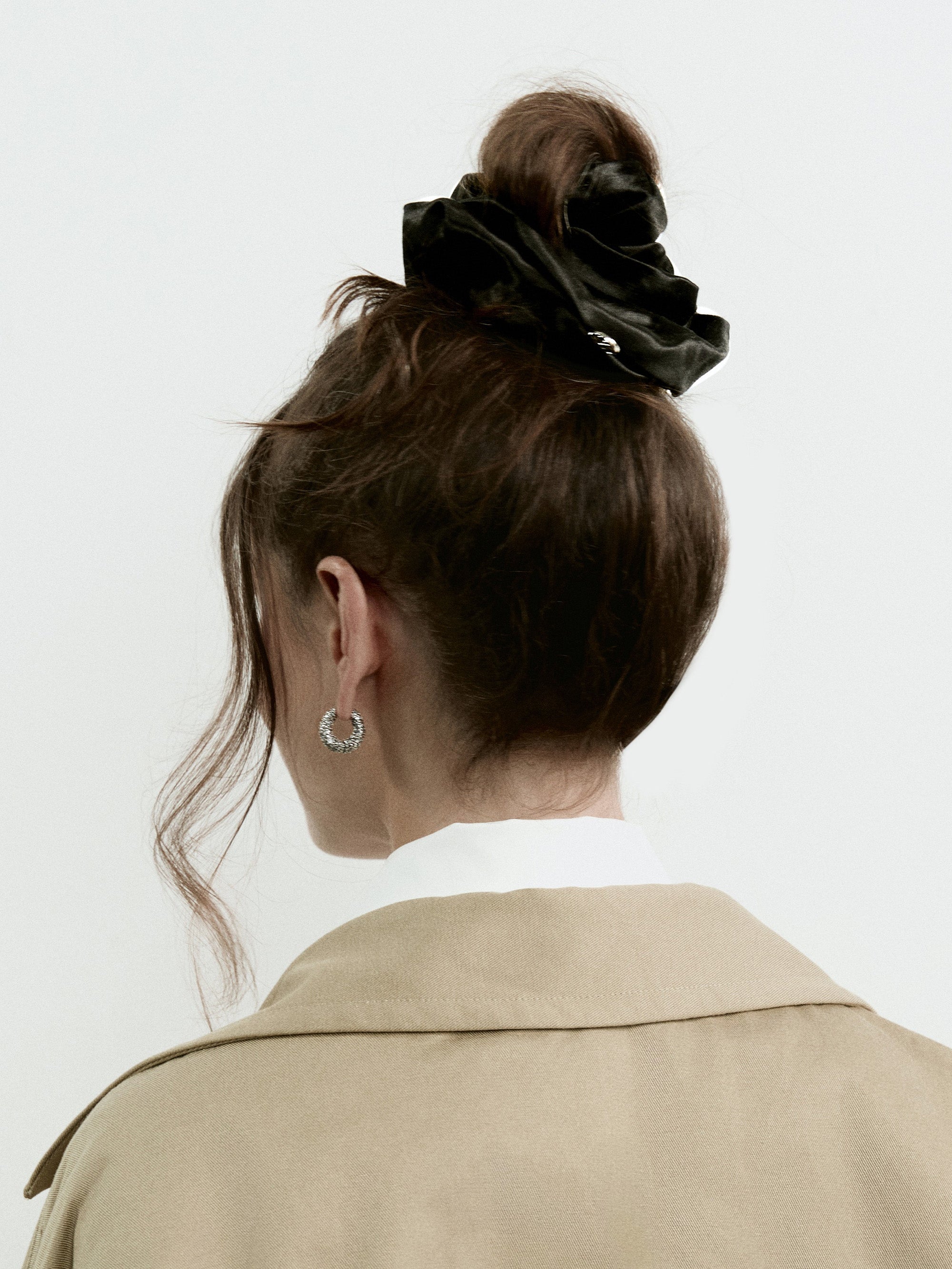 Oversized hemp scrunchie in Black - on-model, back view, zoom- CONTOUROSE
