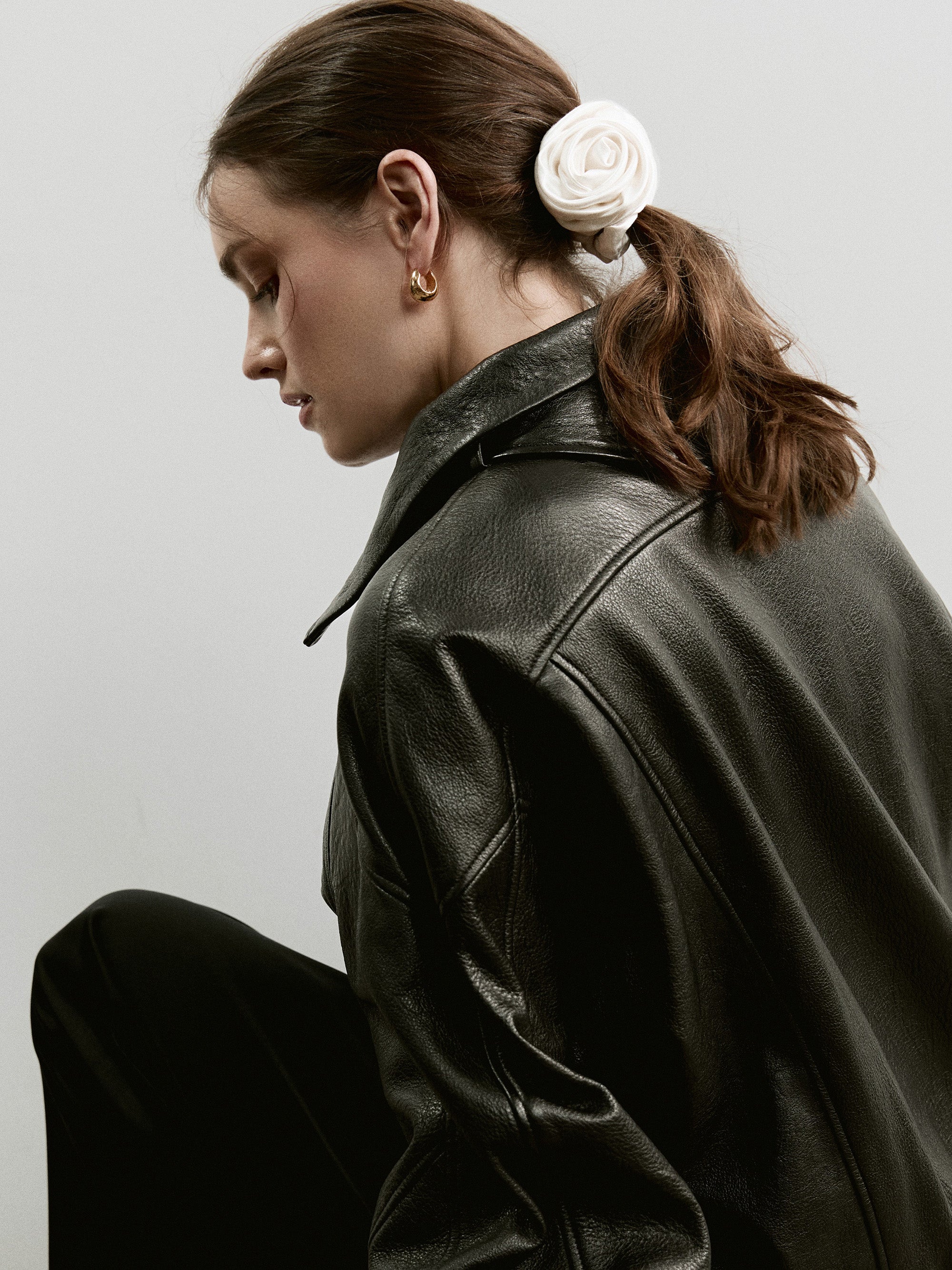 Rose scrunchie in Ivory - on-model - CONTOUROSE